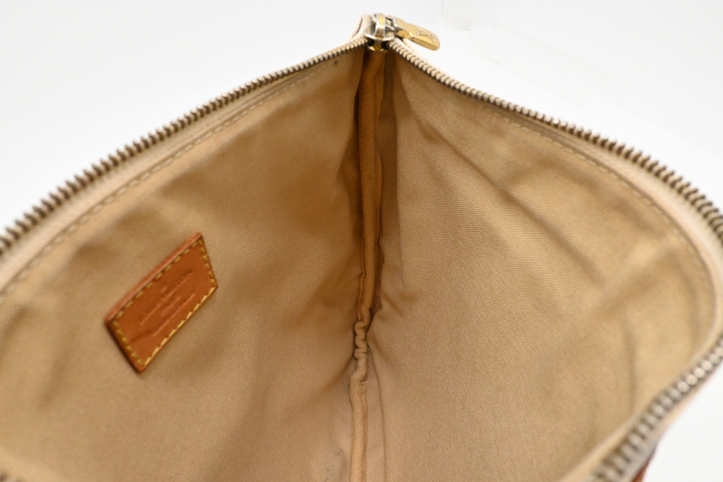 Louis Vuitton Pochette Bosphore in Damier Azur Canvas