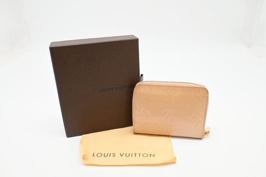 Louis Vuitton Zippy Compact Wallet in Beige Vernis Leather