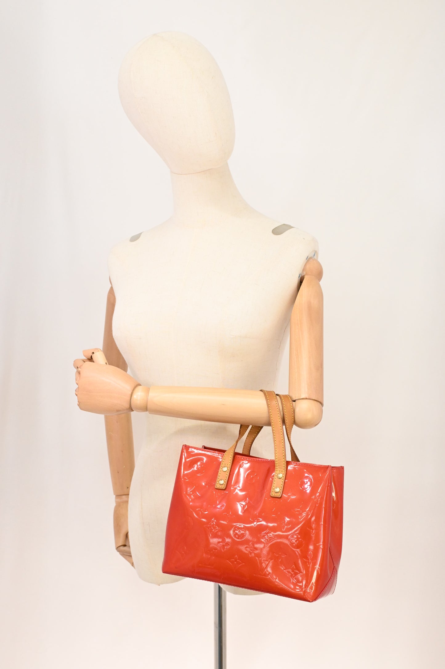 Louis Vuitton Reade PM In Red Vernis Leather