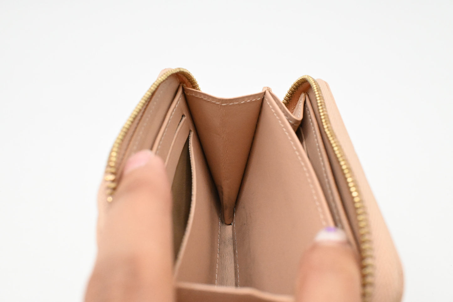 Louis Vuitton Zippy Compact Wallet in Beige Vernis Leather