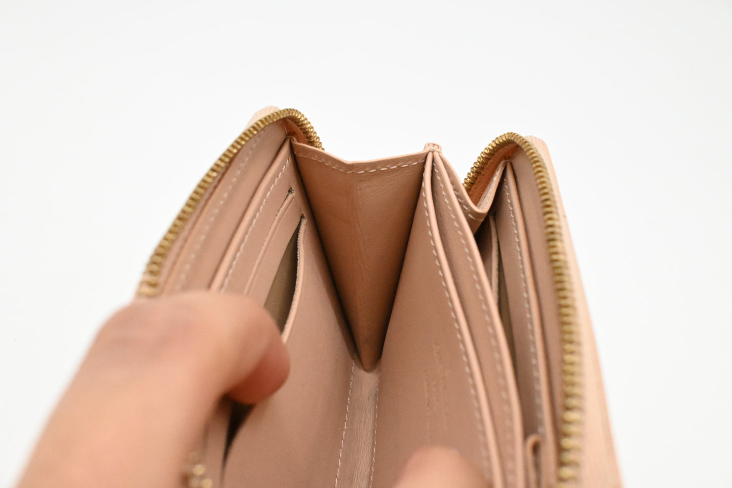 Louis Vuitton Zippy Compact Wallet in Beige Vernis Leather