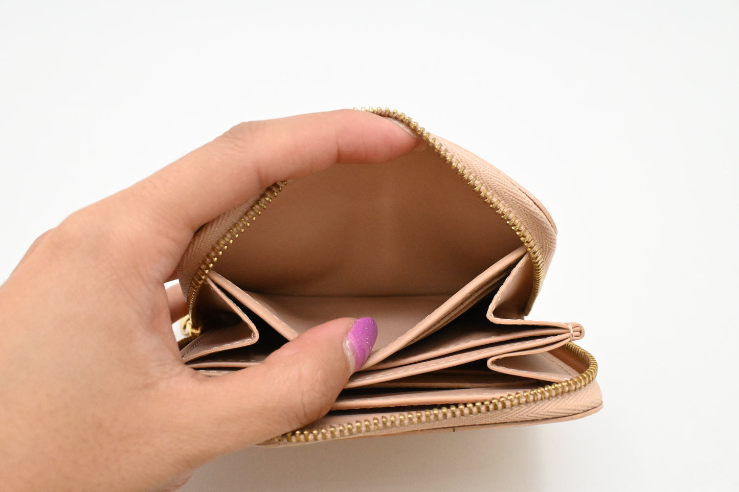 Louis Vuitton Zippy Compact Wallet in Beige Vernis Leather