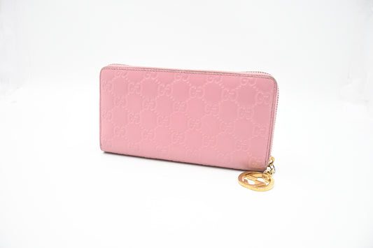 Gucci Zippy Wallet in Pink Guccissima Leather