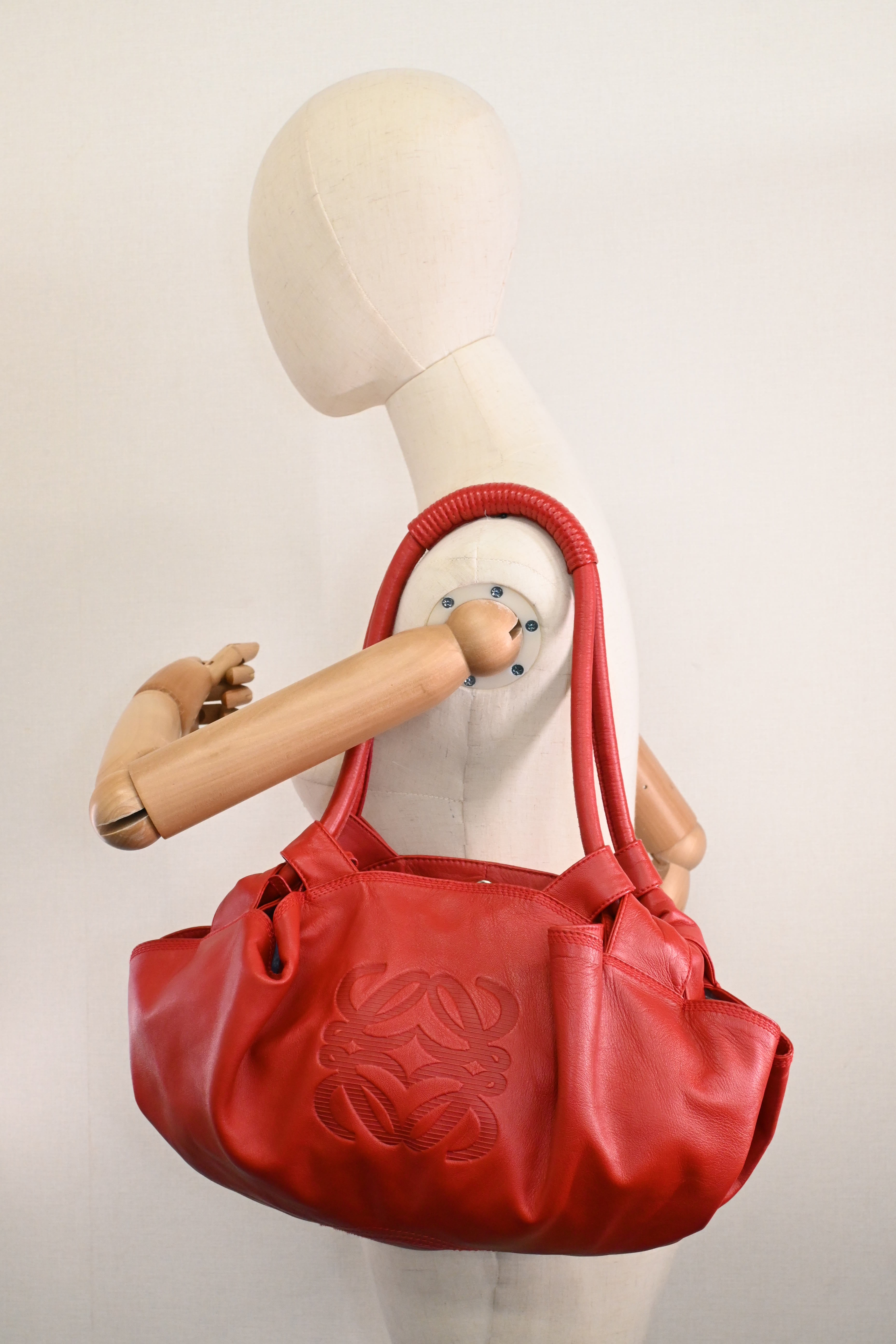 Loewe Nappa Aire Handbag in Red Leather – Weekly Lux Drop