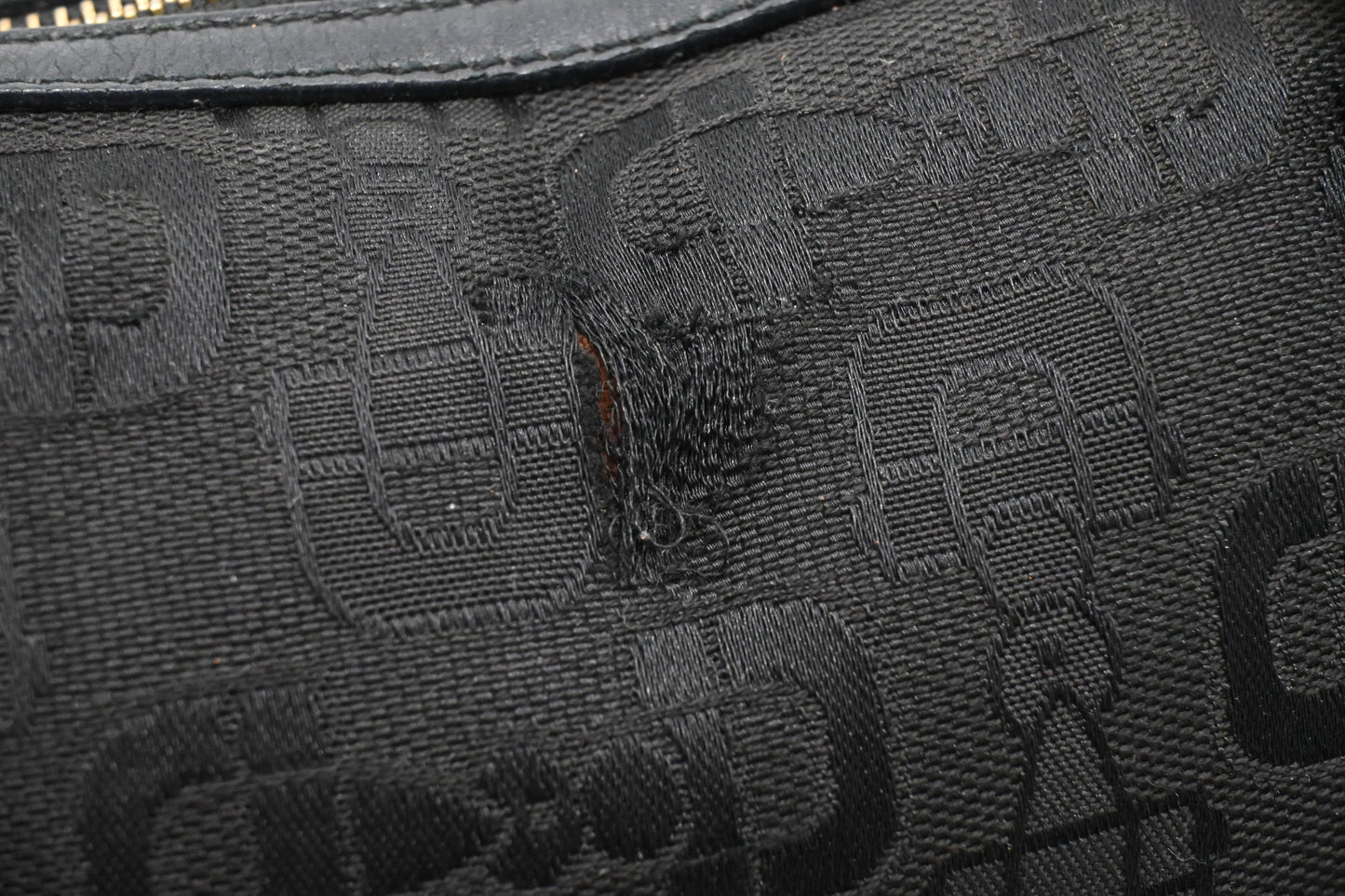 Gucci Shoulder Bag in Black Horsebit Canvas