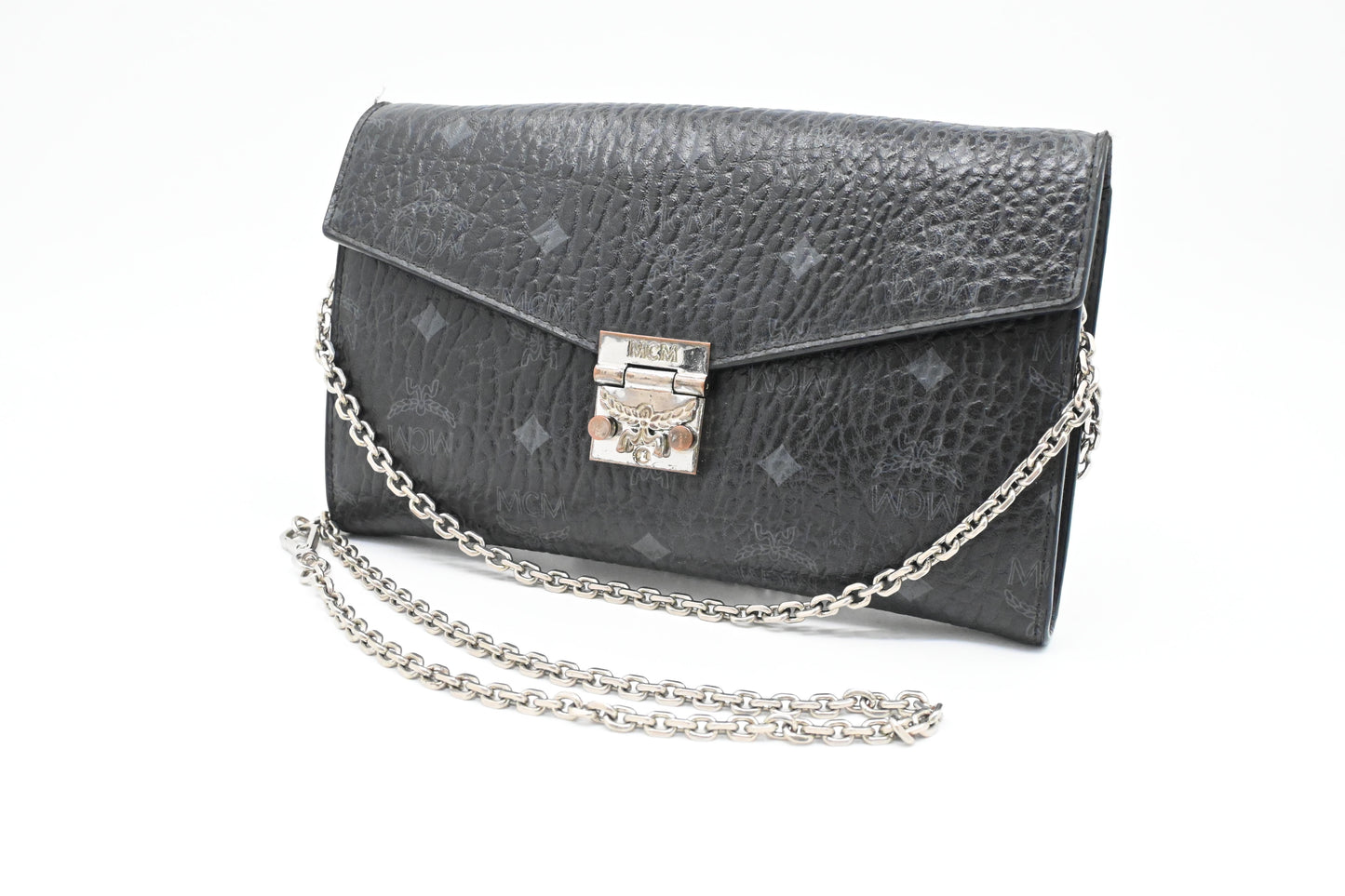 MCM Chain Clutch in Black Visetos Canvas