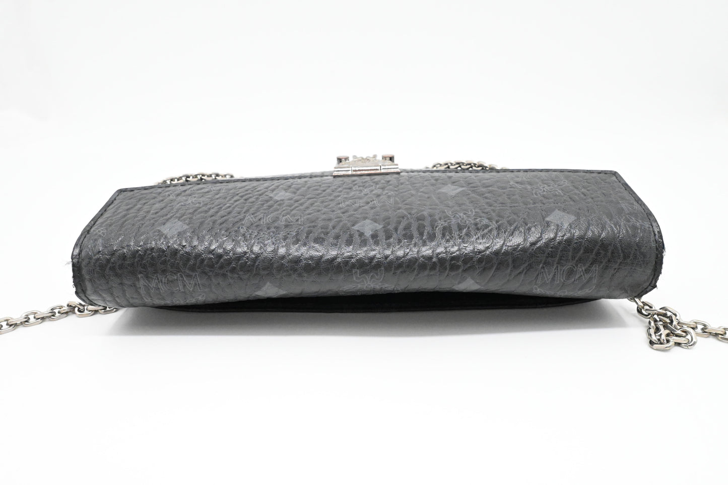 MCM Chain Clutch in Black Visetos Canvas