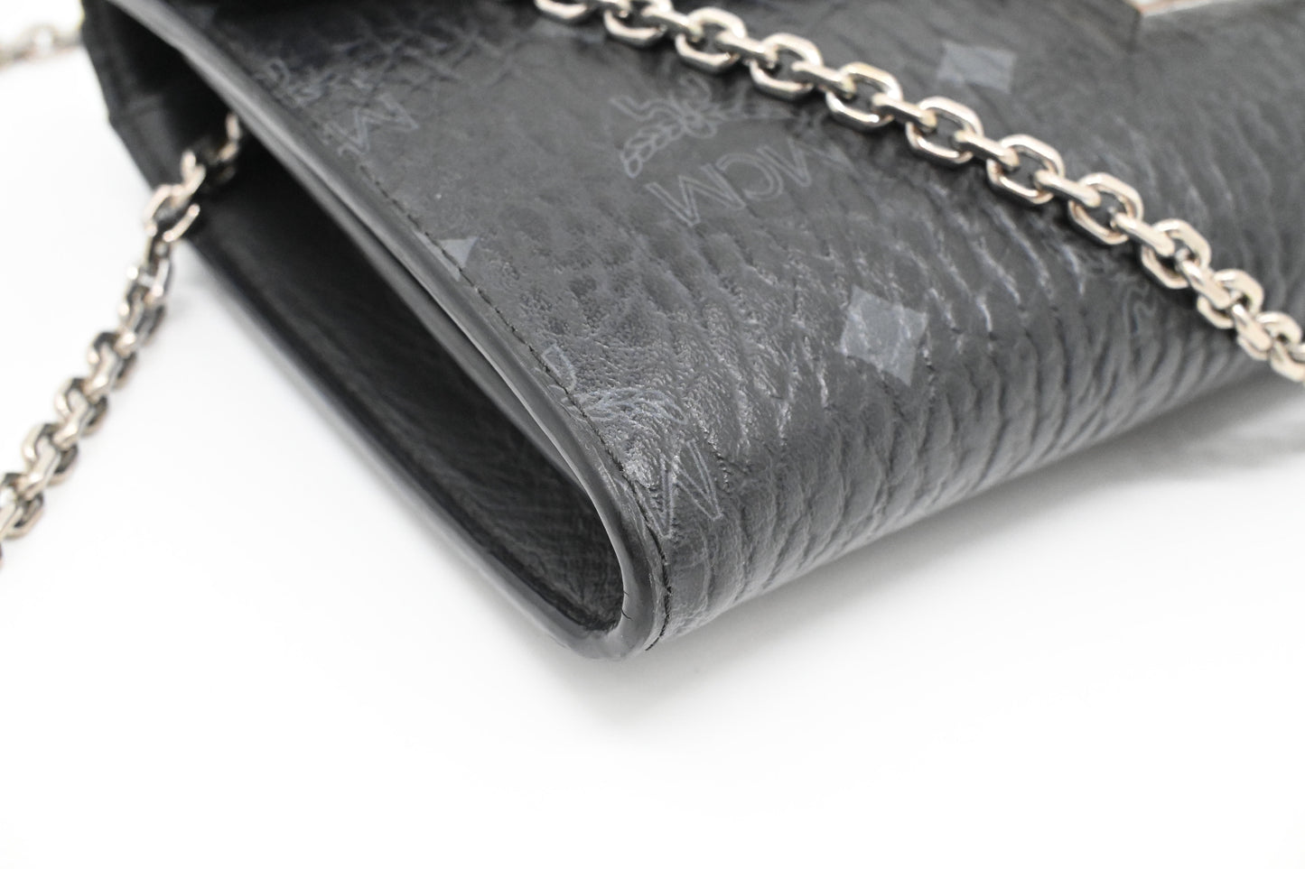 MCM Chain Clutch in Black Visetos Canvas