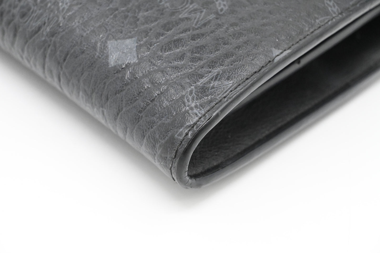 MCM Chain Clutch in Black Visetos Canvas