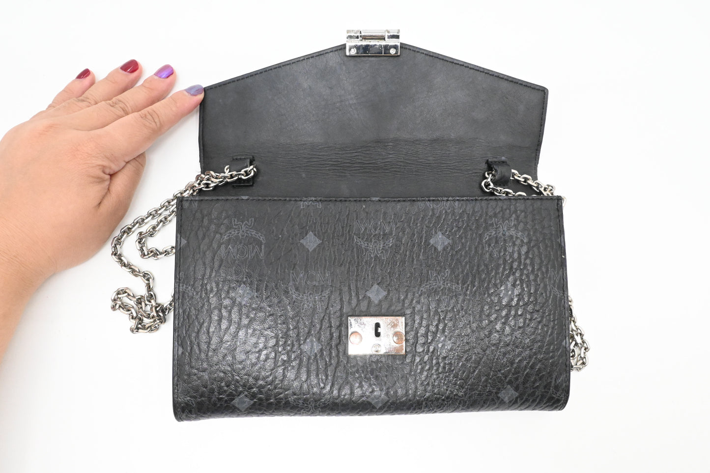 MCM Chain Clutch in Black Visetos Canvas