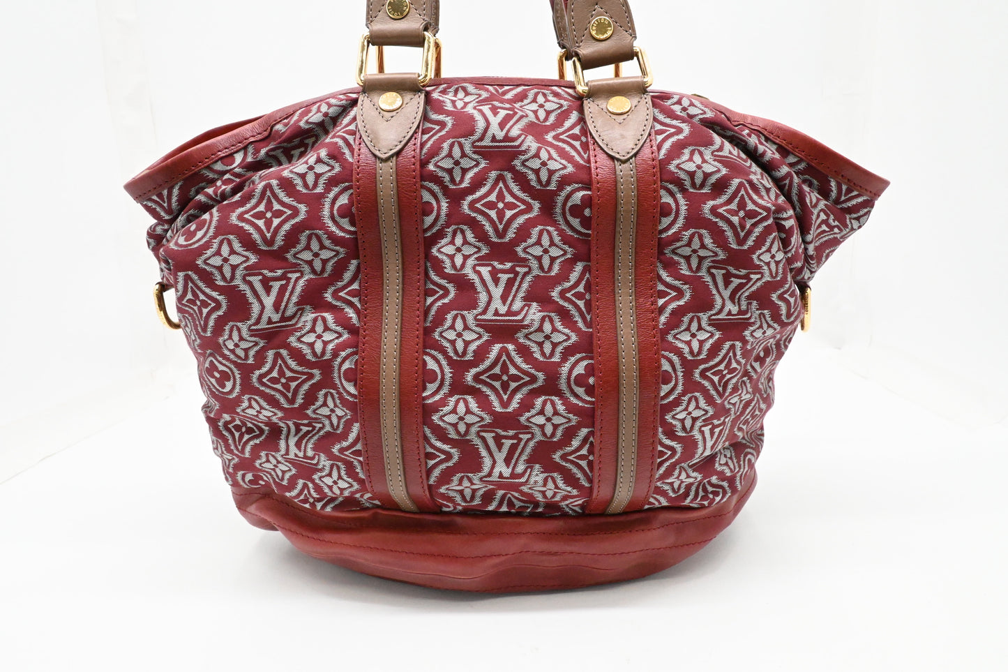 Louis Vuitton Limited Edition Aviator in Red and Silver Jacquard Canvas