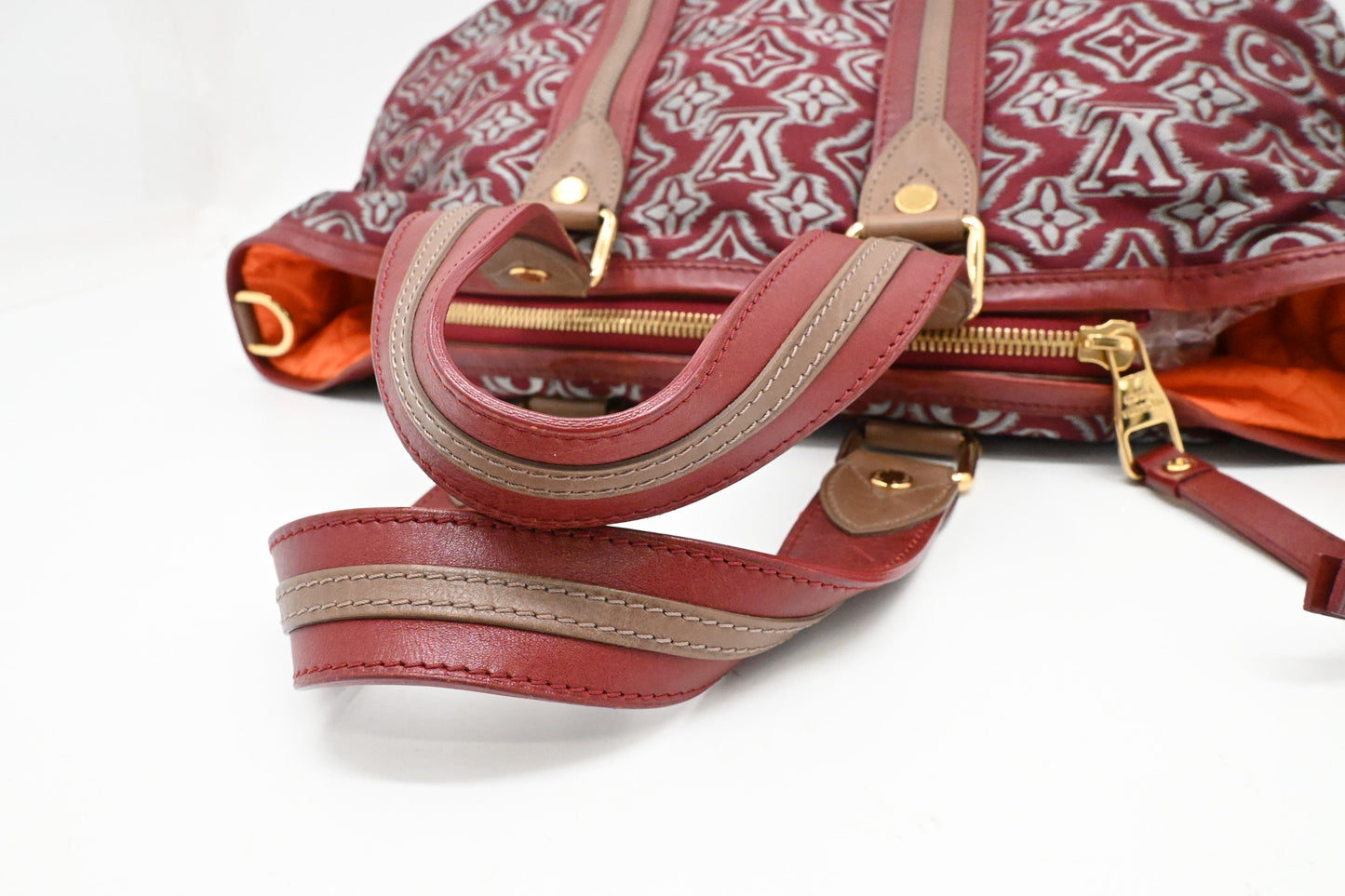 Louis Vuitton Limited Edition Aviator in Red and Silver Jacquard Canvas
