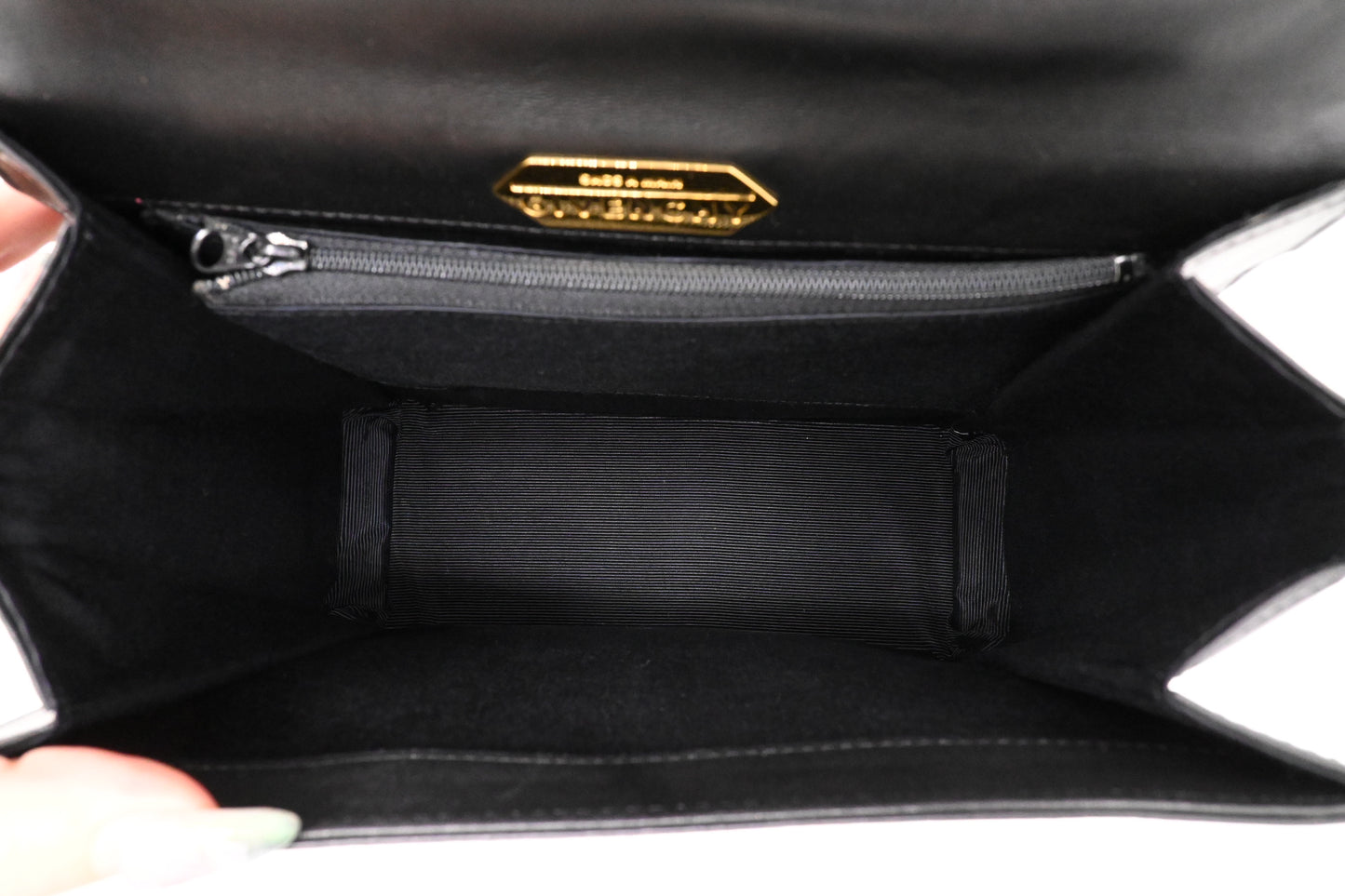 Givenchy Handbag in Black Leather