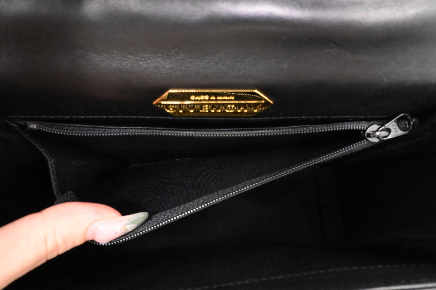 Givenchy Handbag in Black Leather