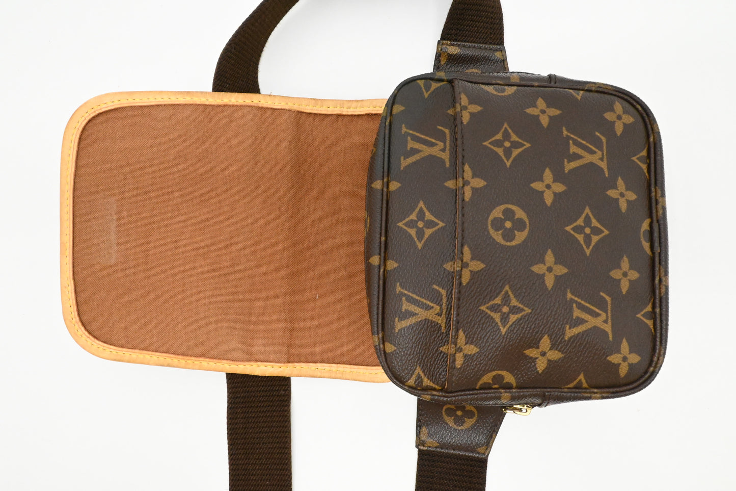 Louis Vuitton Bosphore Bumbag in Monogram Canvas