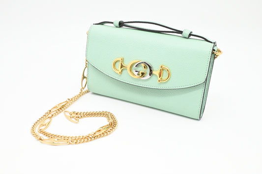 Gucci Chain Shoulder Bag in Green Leather