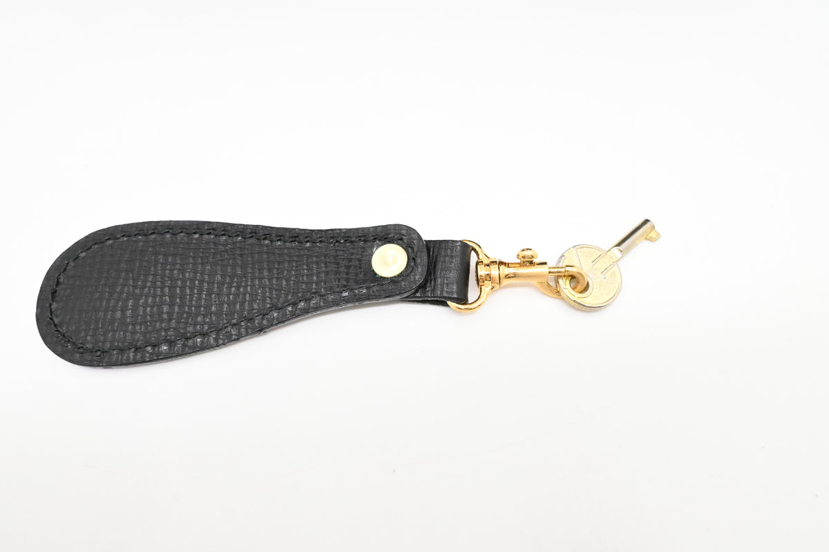 Burberry Clutch Bag in Black Leather