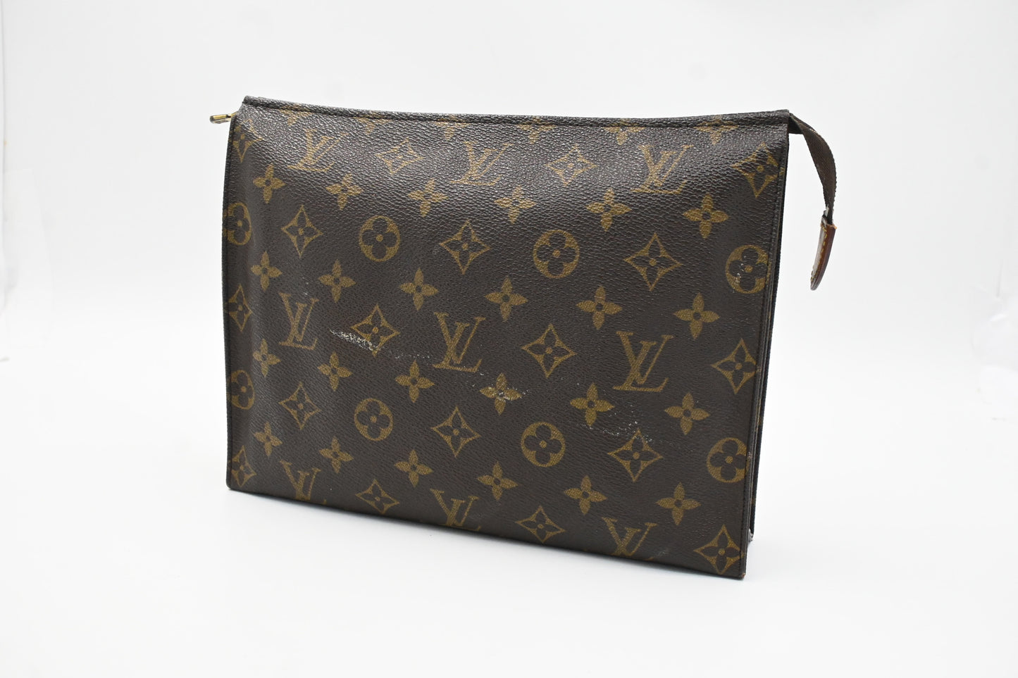 Louis Vuitton Toiletry 26 in Monogram Canvas