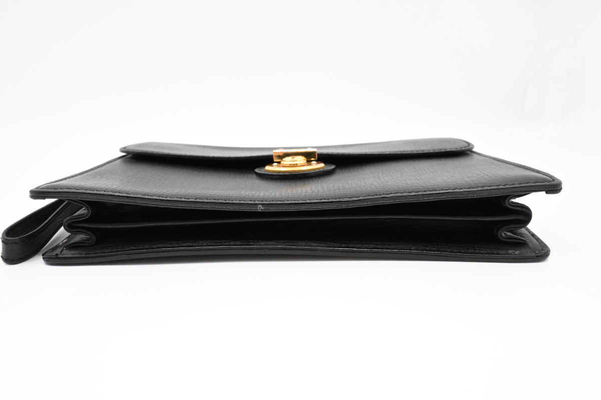 Burberry Clutch Bag in Black Leather