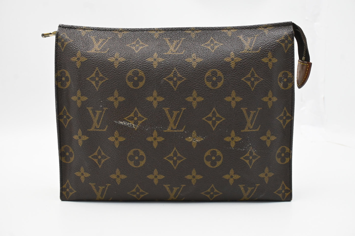 Louis Vuitton Toiletry 26 in Monogram Canvas