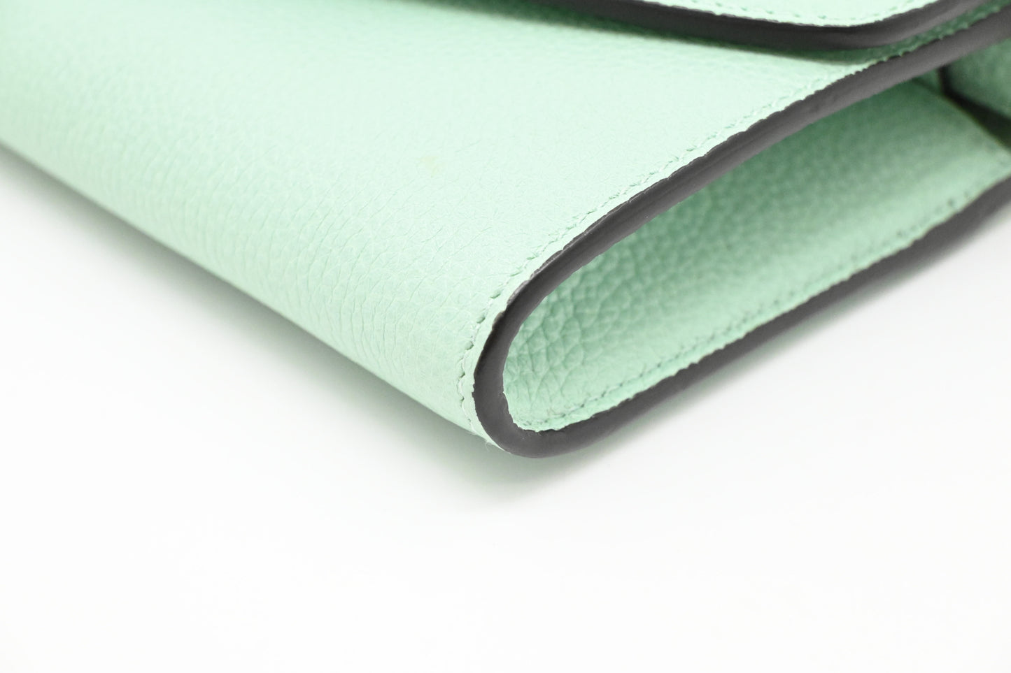 Gucci Chain Shoulder Bag in Green Leather