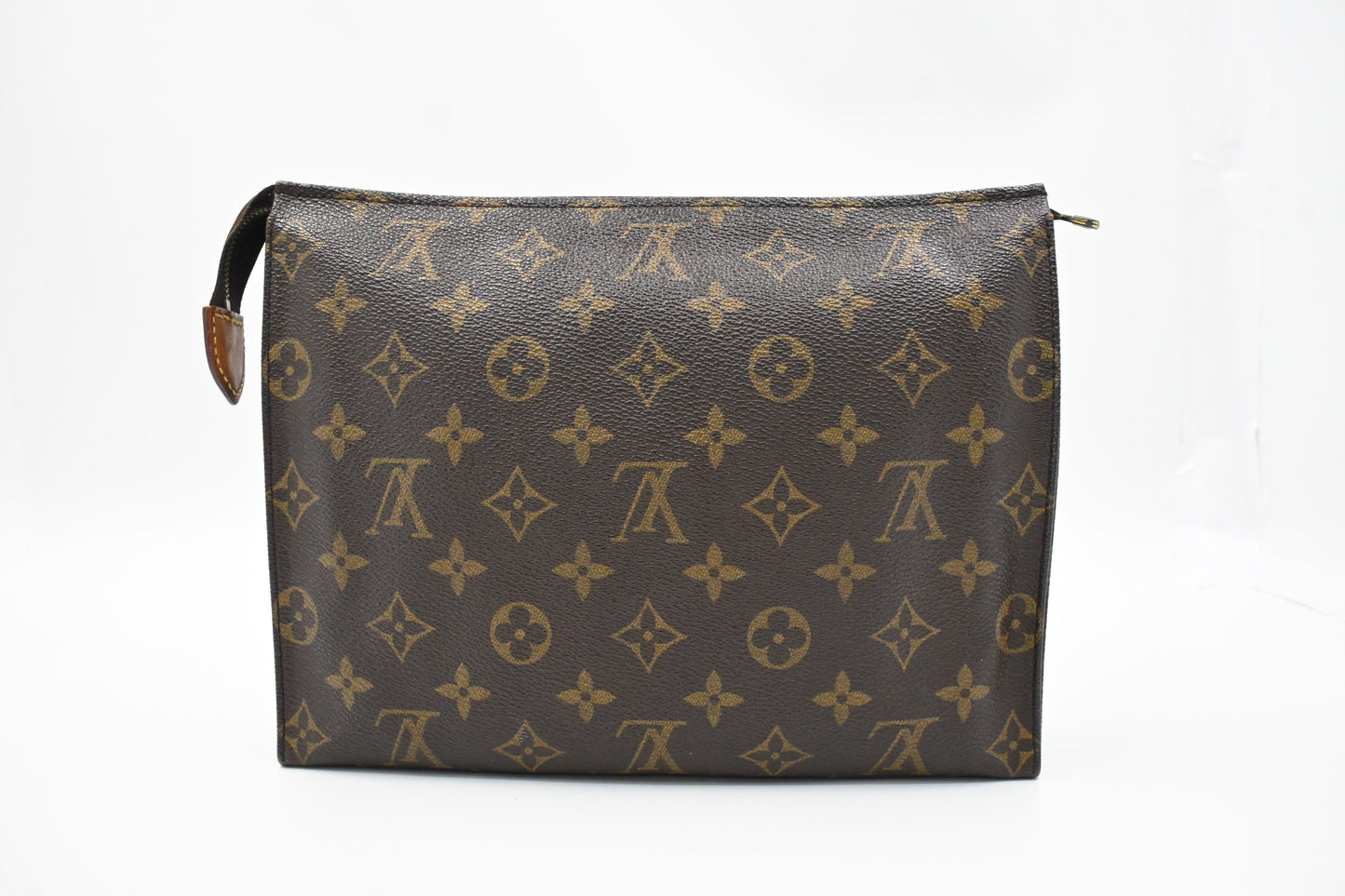 Louis Vuitton Toiletry 26 in Monogram Canvas