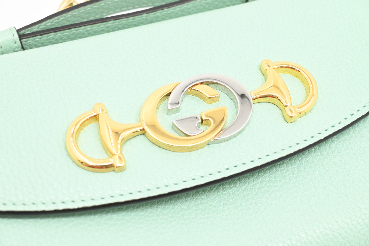 Gucci Chain Shoulder Bag in Green Leather