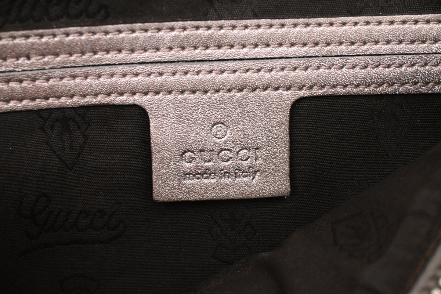 Gucci Bumbag in Silver-Pink Imprime Canvas
