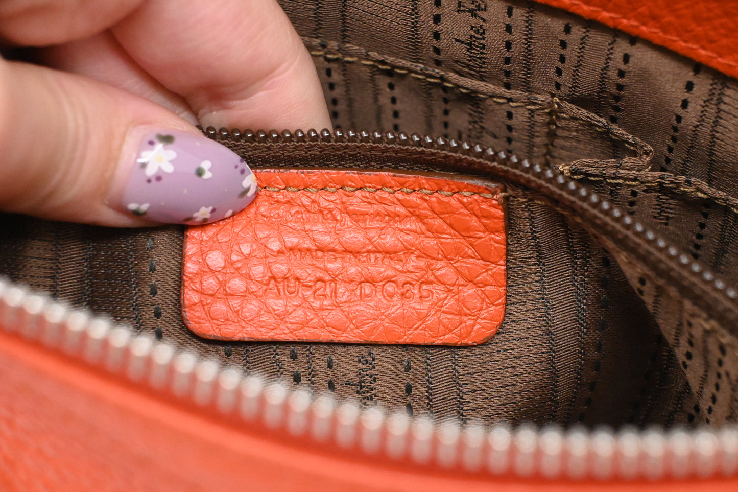 Ferragamo Hobo Shoulder Bag in Orange Leather