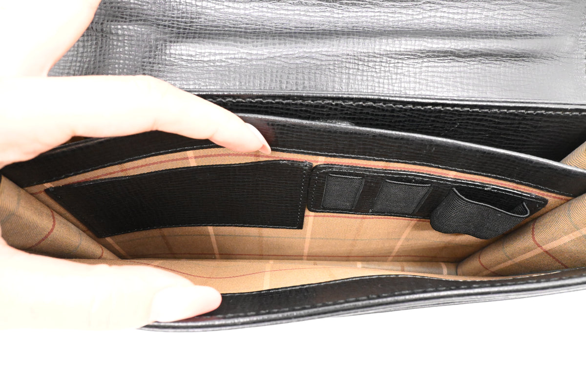Burberry Clutch Bag in Black Leather