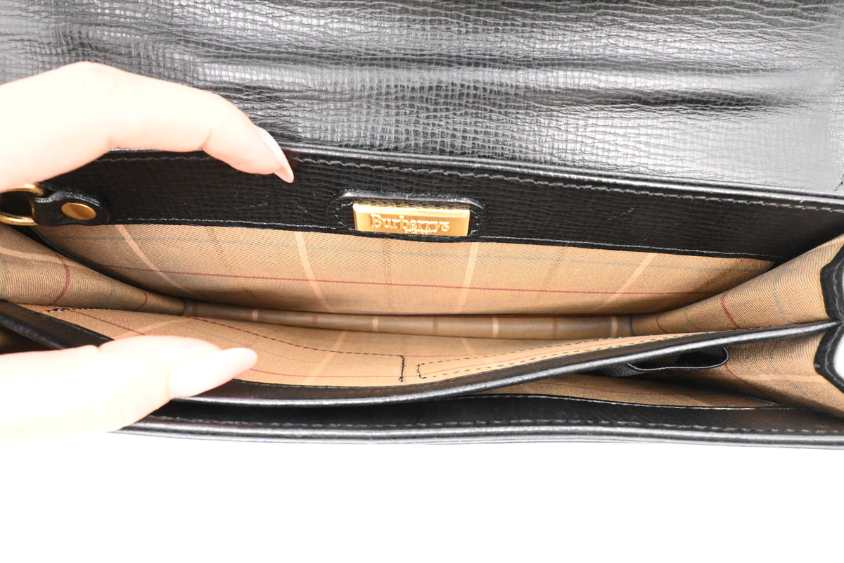 Burberry Clutch Bag in Black Leather