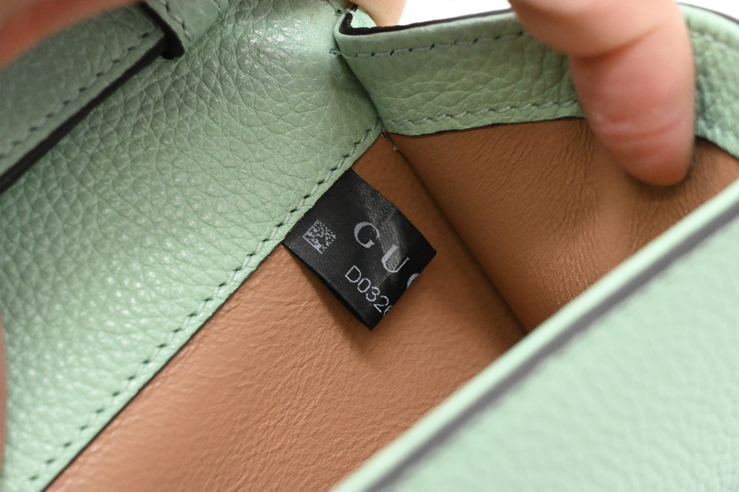 Gucci Chain Shoulder Bag in Green Leather