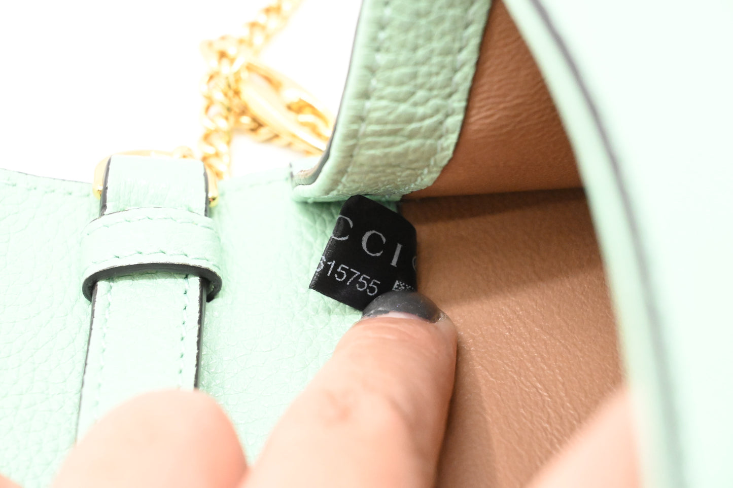 Gucci Chain Shoulder Bag in Green Leather