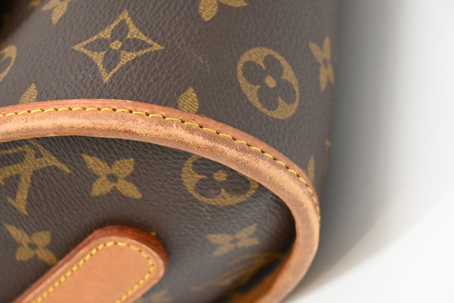 Louis Vuitton Marne in Monogram Canvas