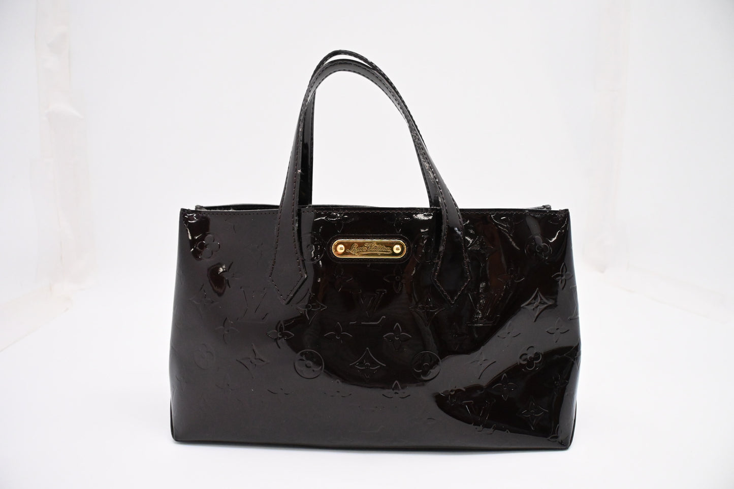 Louis Vuitton Wilshire PM in Amarante Vernis Leather