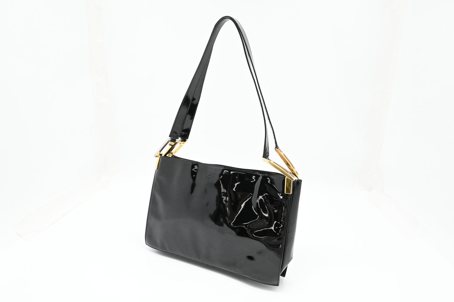 Fendi Shoulder Bag in Black Patent Leather