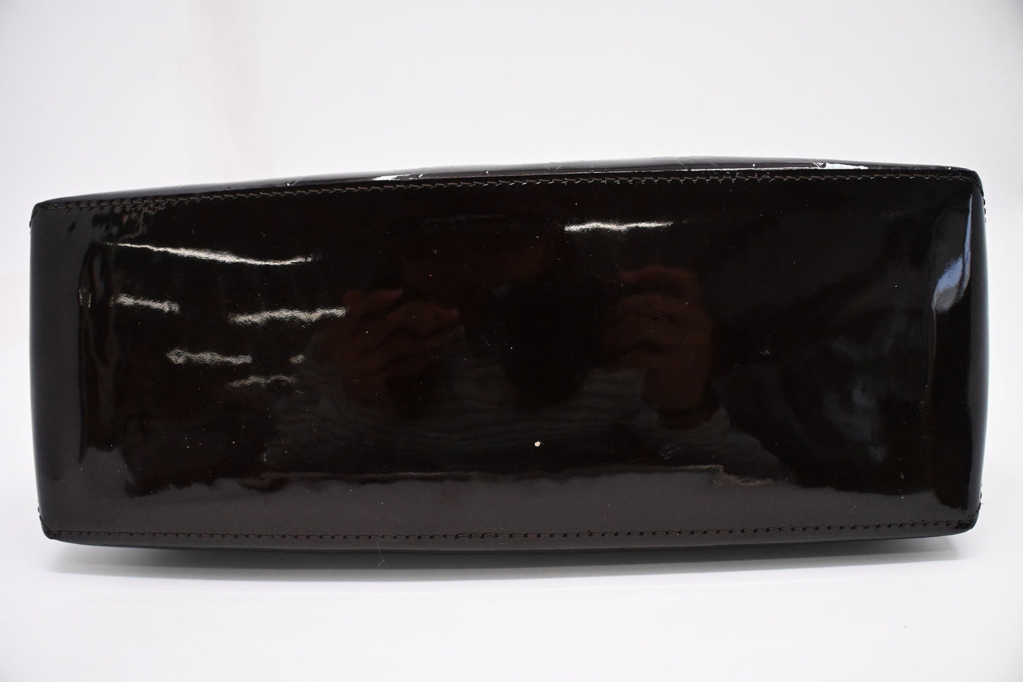 Louis Vuitton Wilshire PM in Amarante Vernis Leather