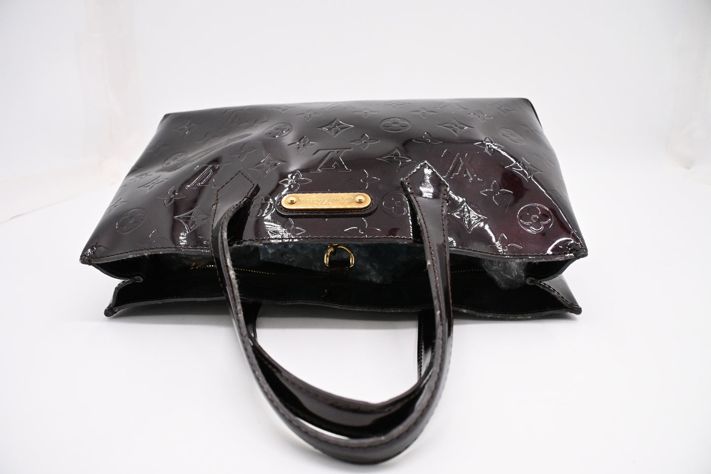 Louis Vuitton Wilshire PM in Amarante Vernis Leather
