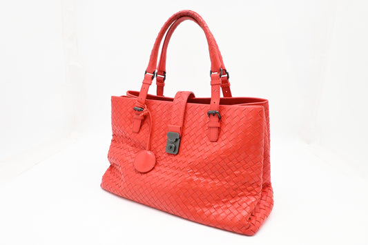 Bottega Veneta Handbag in Red Intrecciato Leather