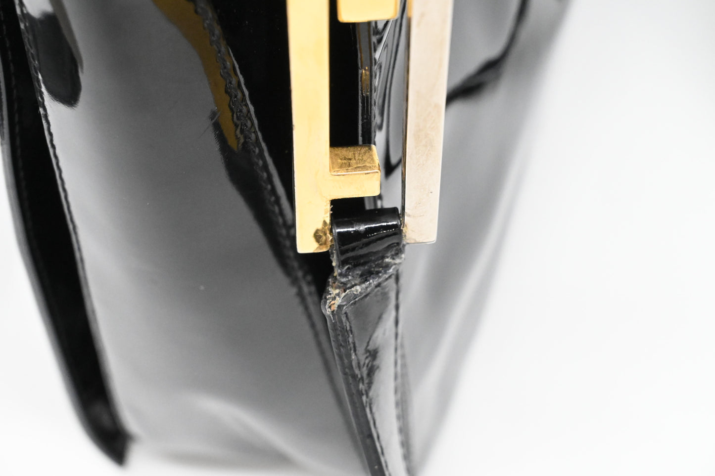 Fendi Shoulder Bag in Black Patent Leather