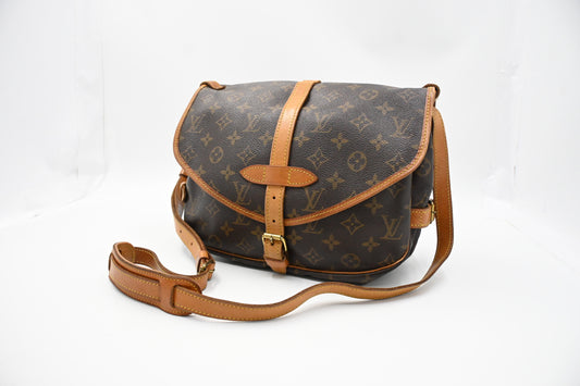 Louis Vuitton Saumur 30 in Monogram Canvas