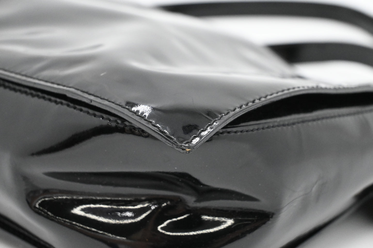 Fendi Shoulder Bag in Black Patent Leather