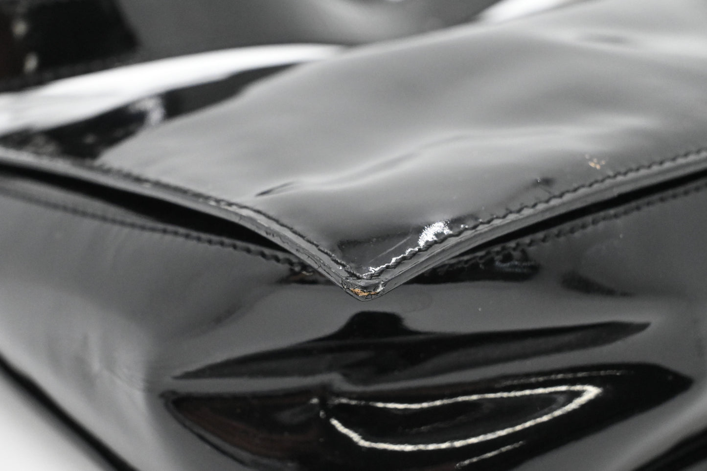 Fendi Shoulder Bag in Black Patent Leather