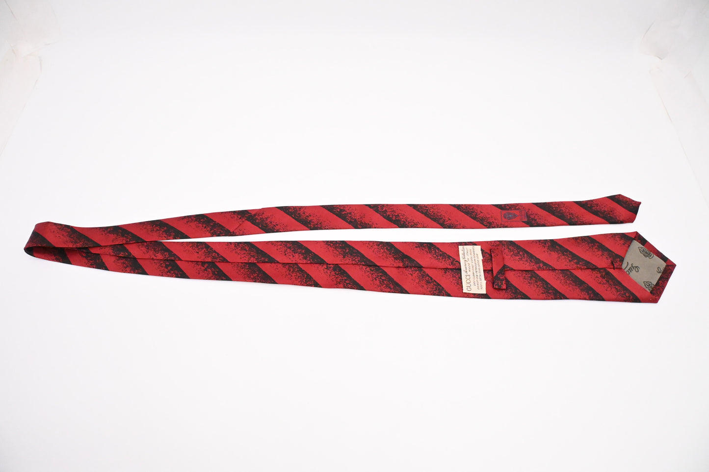 Gucci Tie in Black & Red Silk