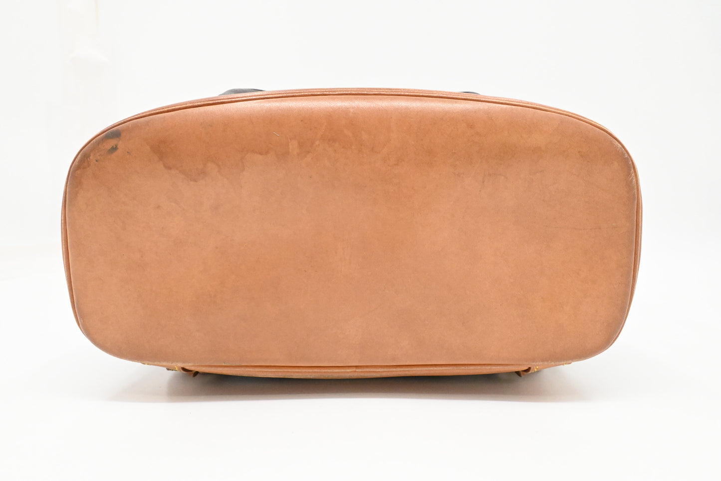 Louis Vuitton Montsouris MM in Monogram Canvas