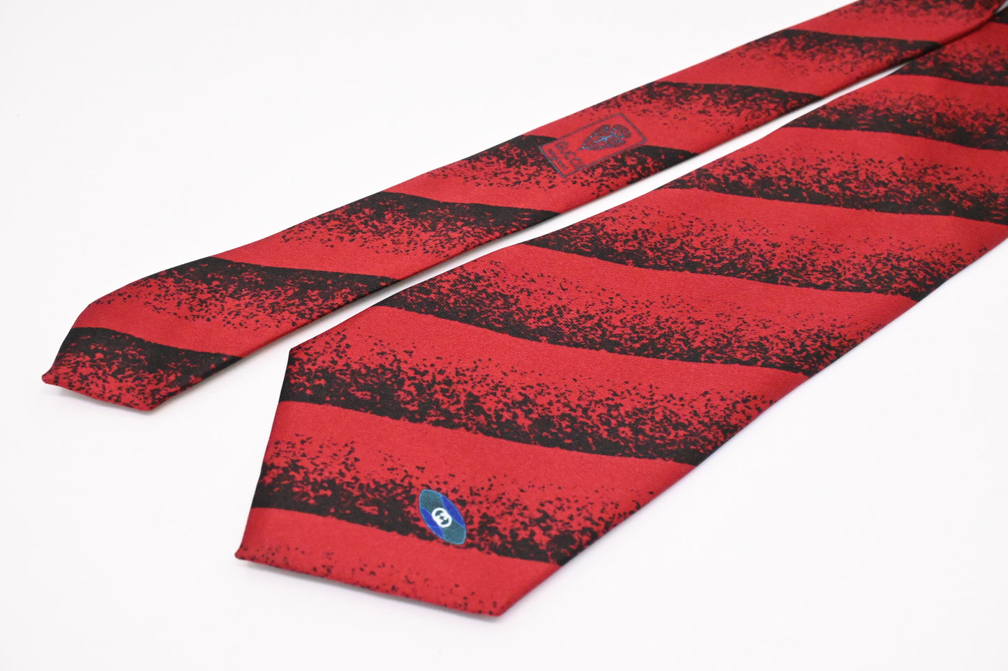 Gucci Tie in Black & Red Silk