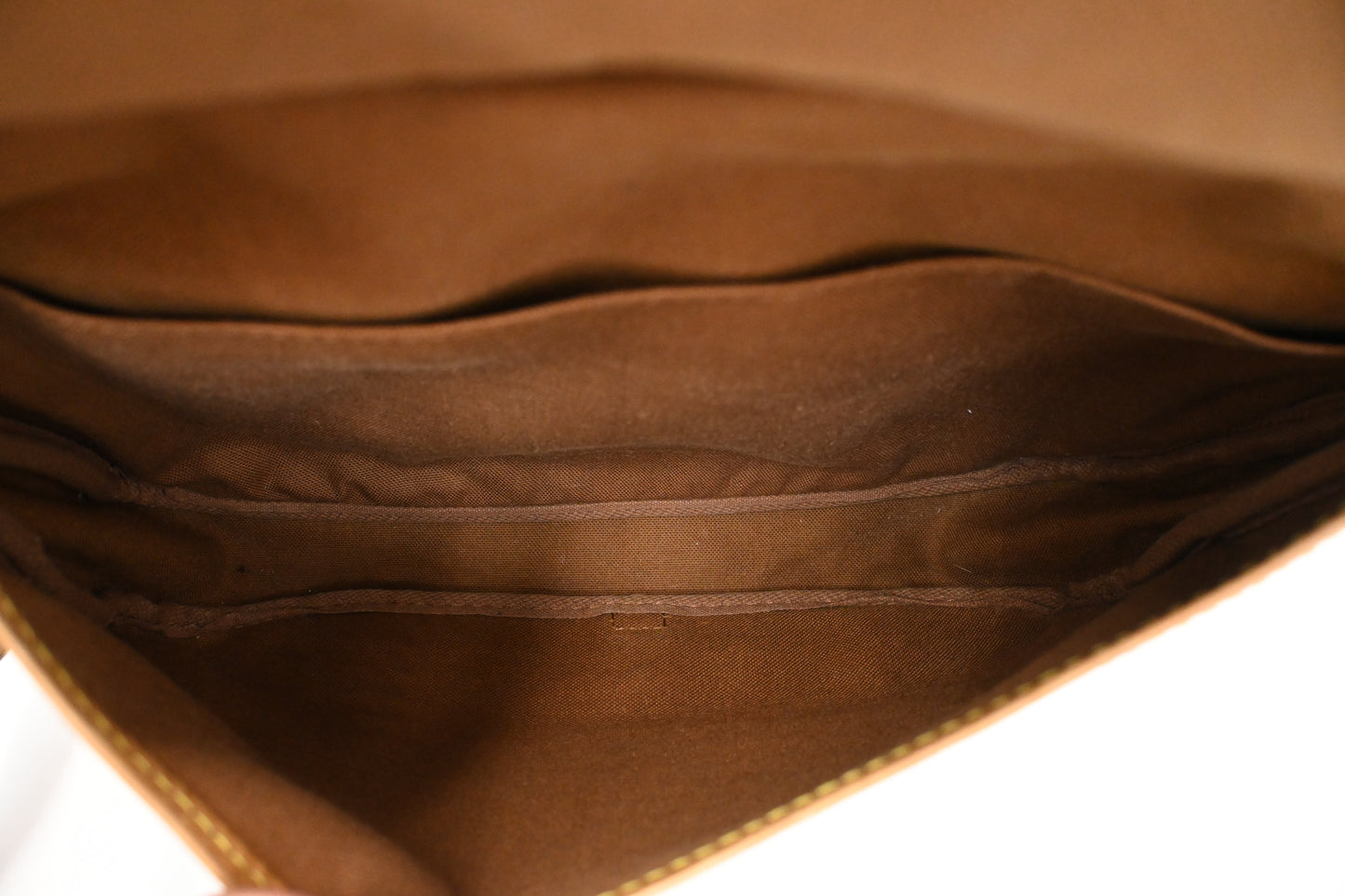 Louis Vuitton Saumur 30 in Monogram Canvas