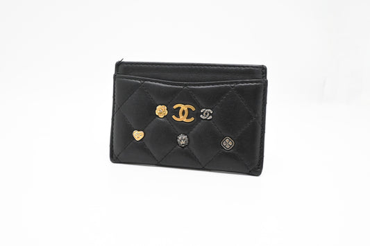 Chanel Card Case in Black Matelassé Leather