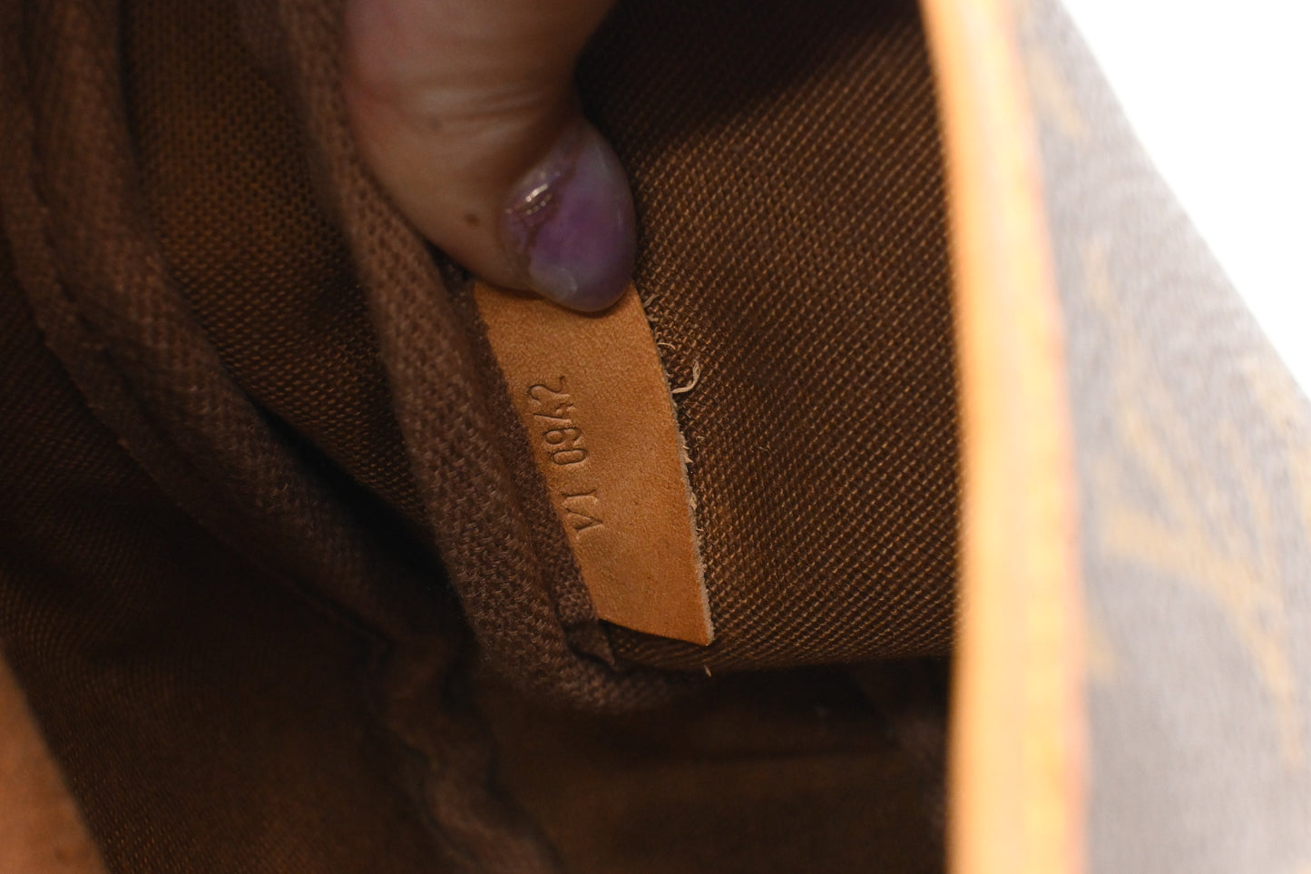 Louis Vuitton Saumur 30 in Monogram Canvas
