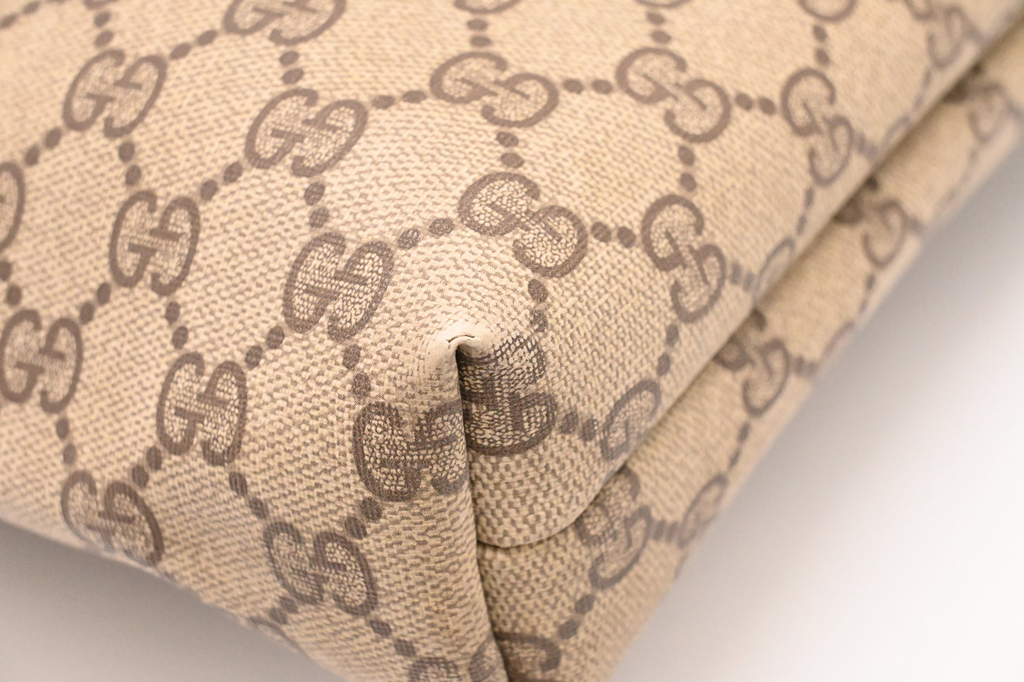 Gucci Tote in GG Supreme Canvas